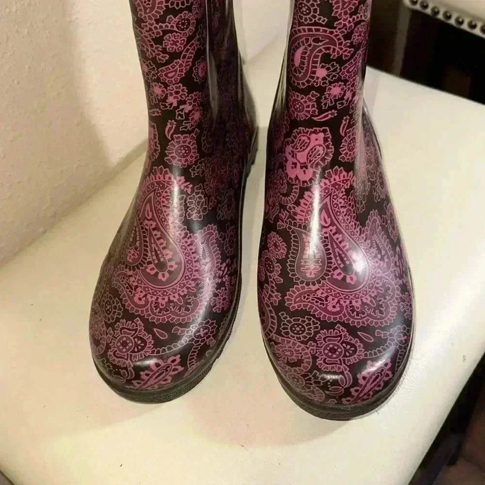 Sperry rubber boots size 6